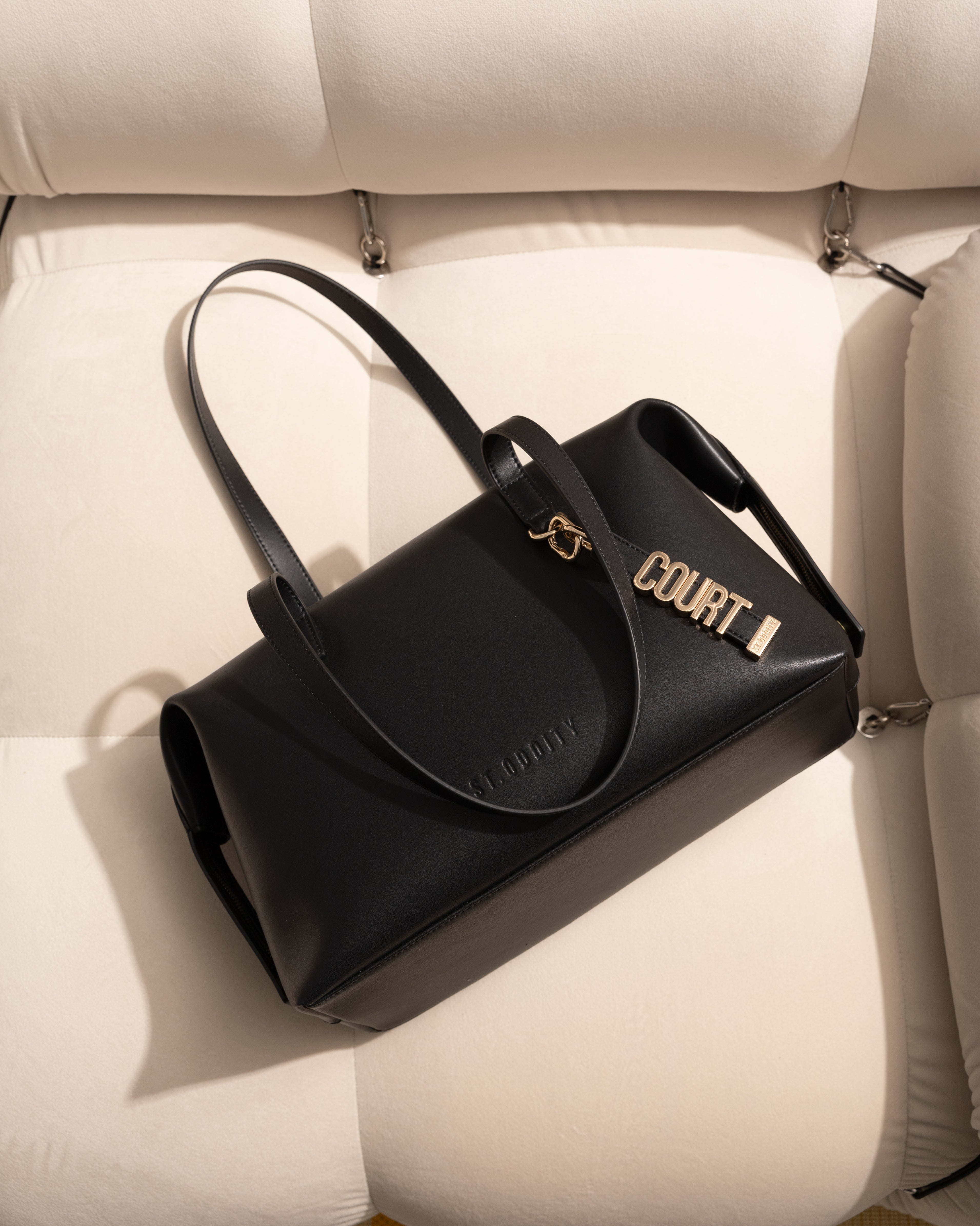 Bowling Bag in Black with Personalised Hardware