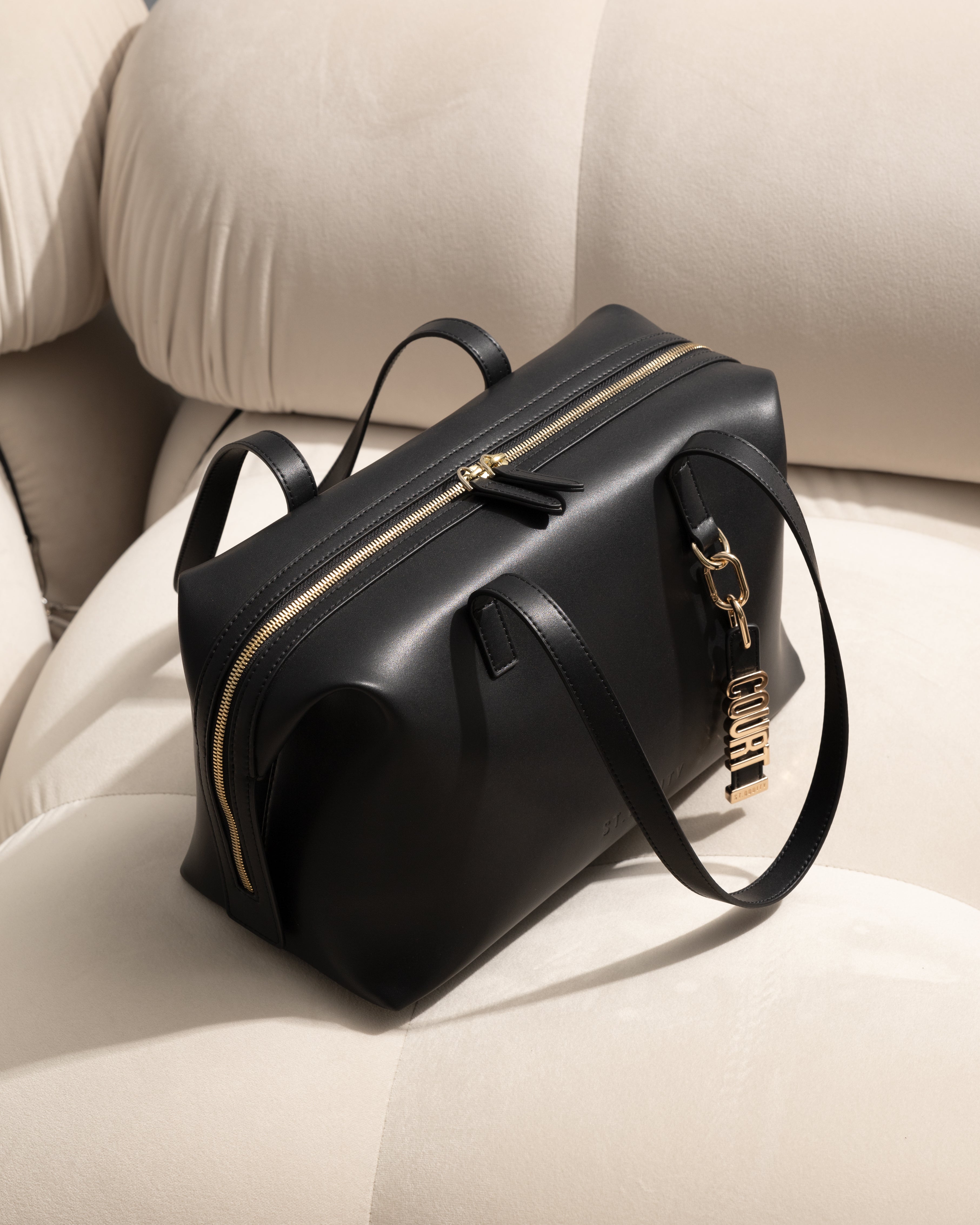 Pre-order (Mid-May): Bowling Bag in Black with Personalised Hardware