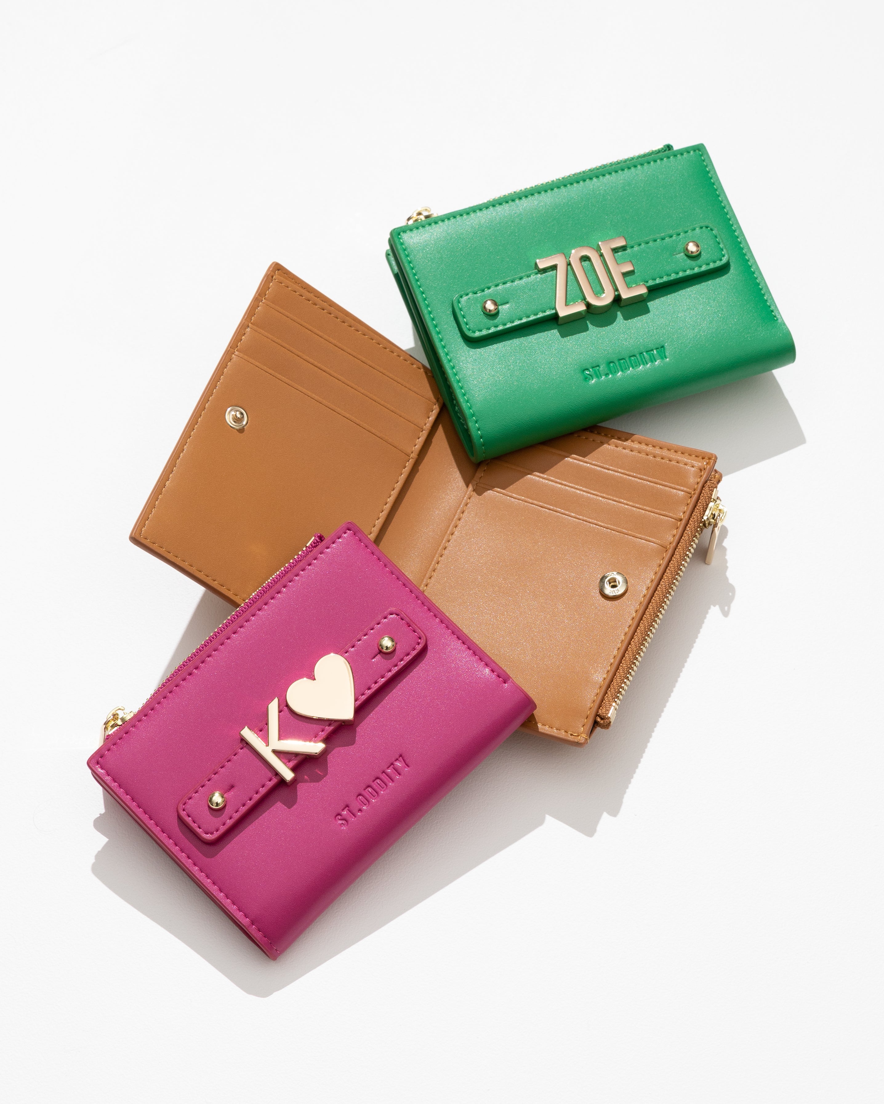 Wallet in Fuchsia with Personalised Hardware