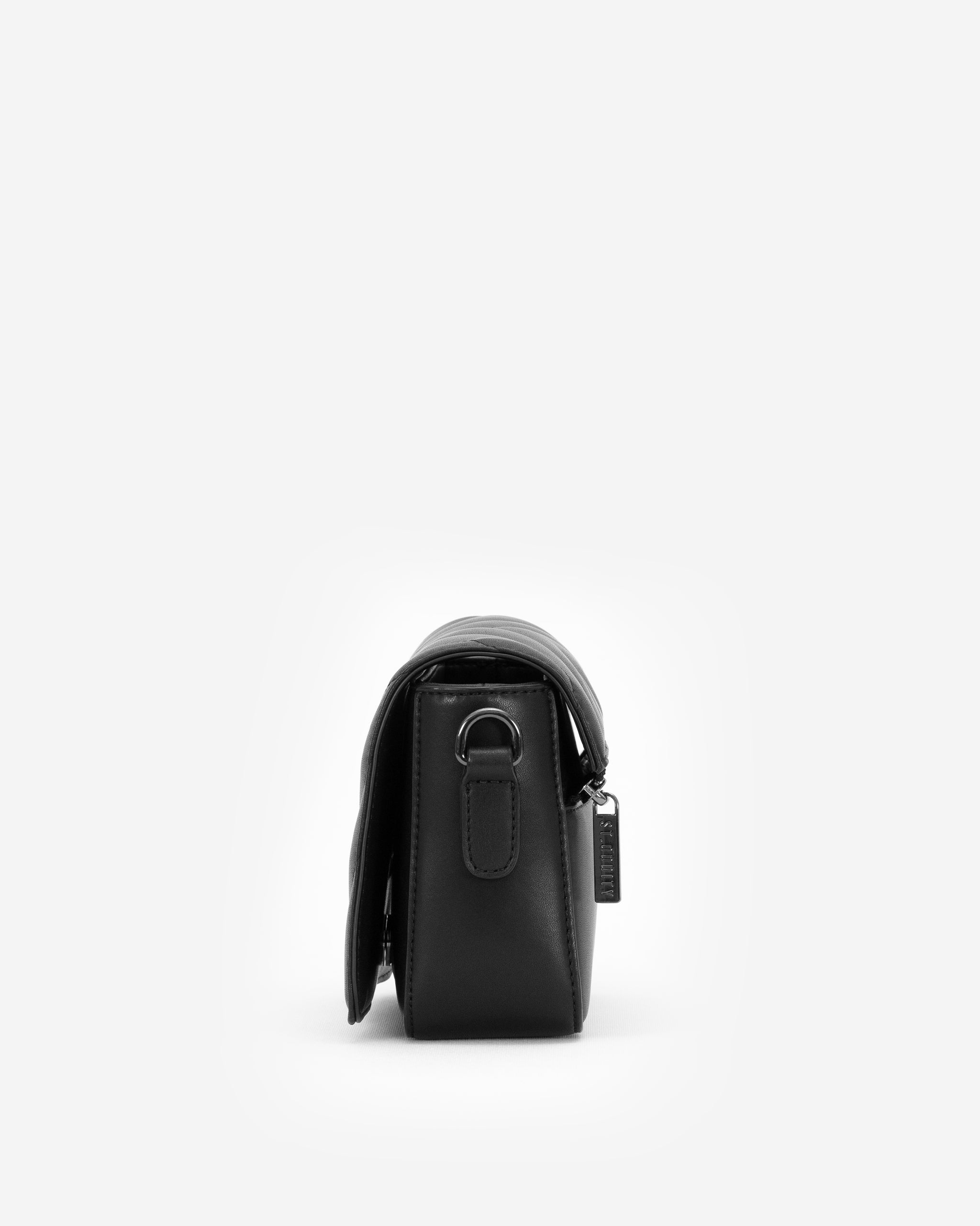 Quilted Chevron Crossbody Bag in Black