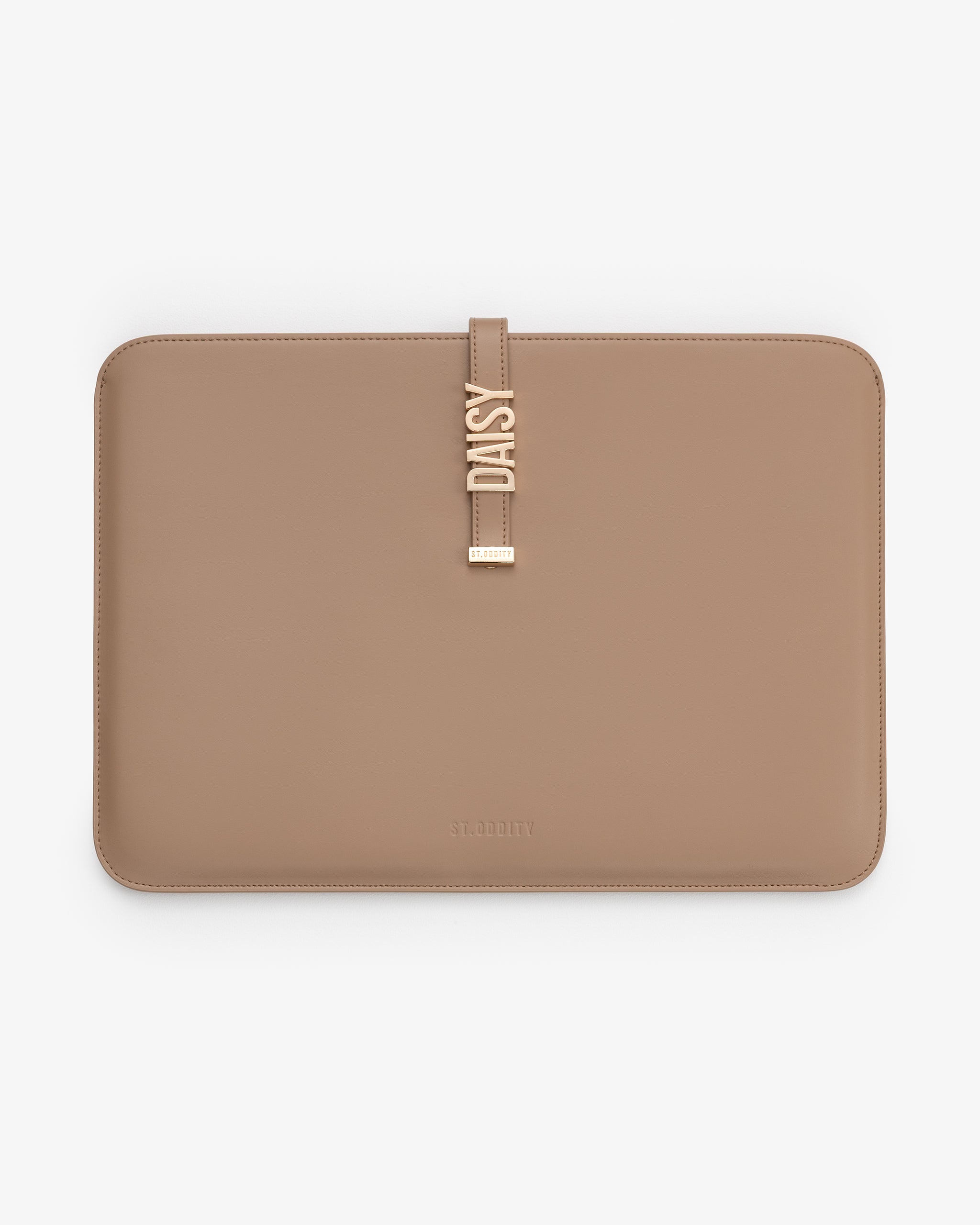Mocha 15"/15" laptop sleeve with 'DAISY' gold personalisation.