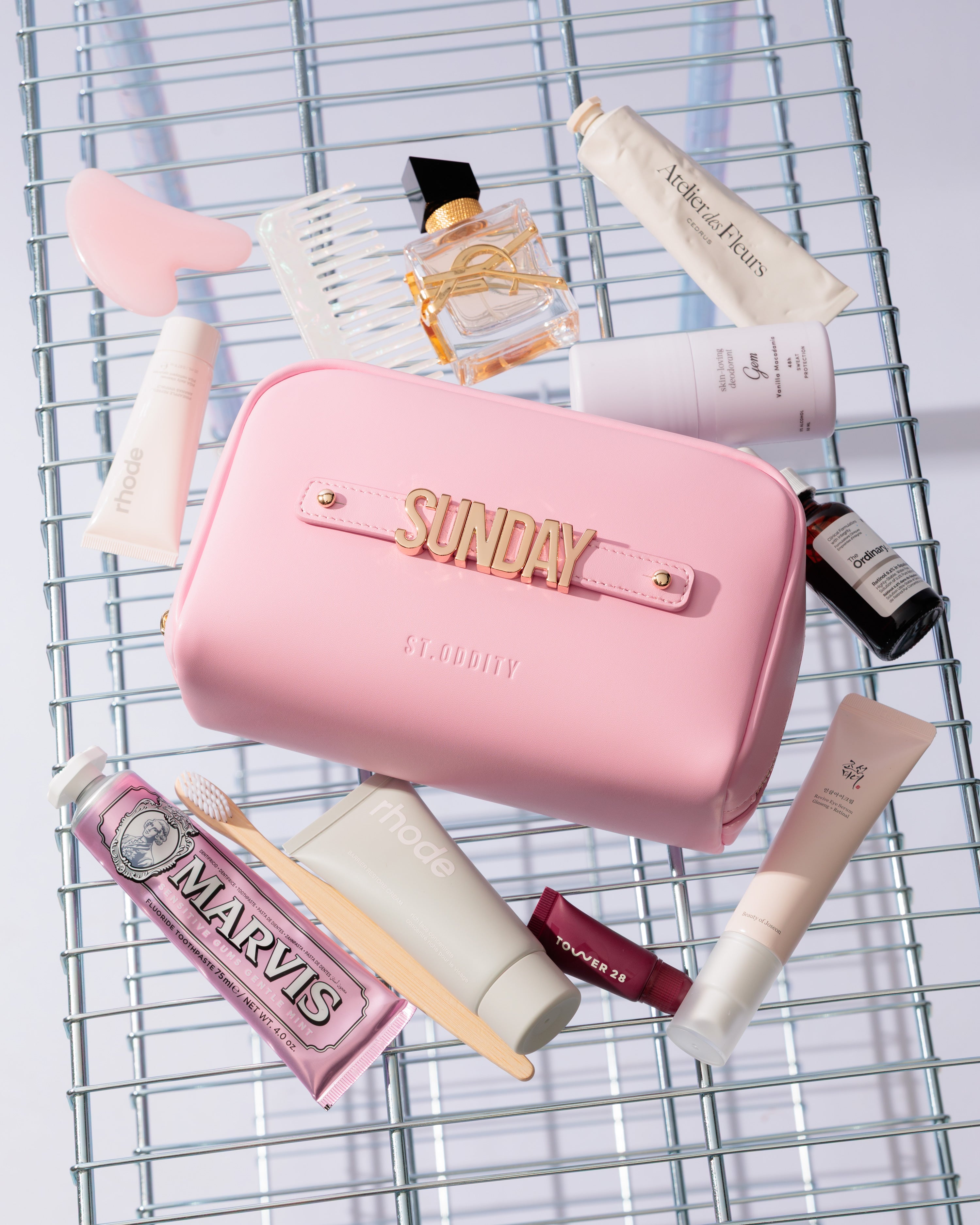 Pre-order (Mid-March): Cosmetic Pouch in Pink with Personalised Hardware