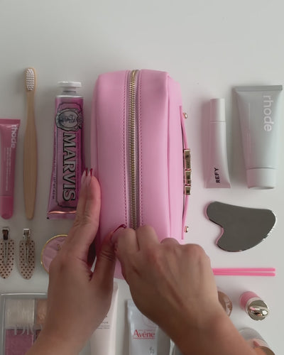 Video of the Cosmetic Pouch in Pink