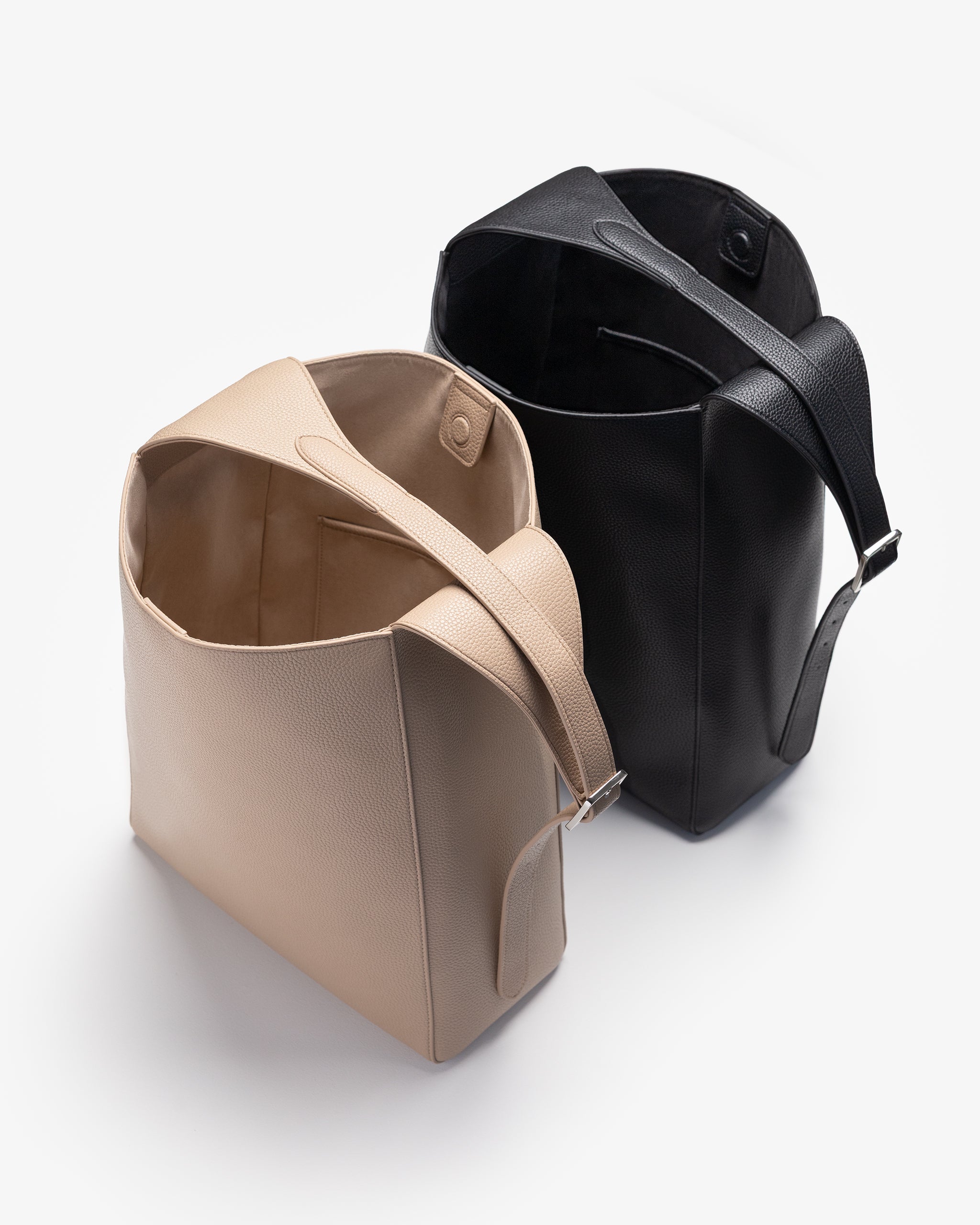 VAULTROOM HOBO BAG / LARGE 新品・未開封ボルトルーム