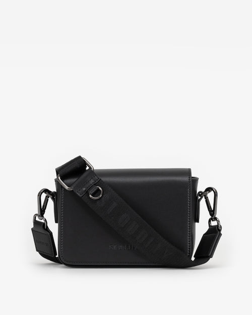 Crossbody Bag with Street Strap in All Black – St. Oddity